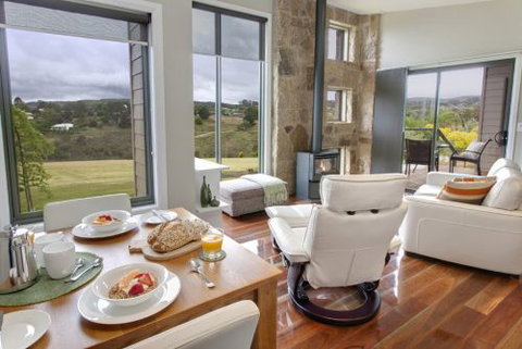 Stonetryst Spa Villas - Accommodation Batemans Bay 2