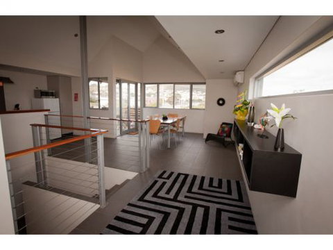 Hanover Bay Studio Apartments - Accommodation Batemans Bay 3