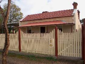 Getaway Cottage - Accommodation Batemans Bay 0
