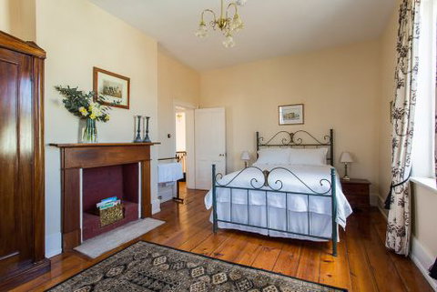 Grand Old Duke The - Accommodation Batemans Bay 4