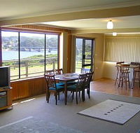 Authur River Beach House - Accommodation Batemans Bay