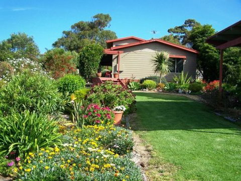 Eden Holiday Rentals - Accommodation Batemans Bay 2