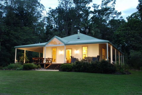Fernridge Farm Cottage - Accommodation Batemans Bay 1