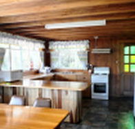 Arties - Accommodation Batemans Bay