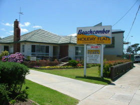 Beachcomber Holiday Flats - Accommodation Batemans Bay 0