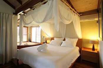 Lake Weyba Cottages Noosa - Accommodation Batemans Bay 5
