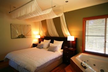 Lake Weyba Cottages Noosa - Accommodation Batemans Bay 15