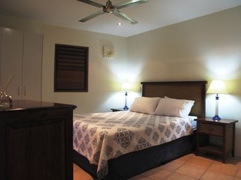 L'Auberge Noosa - Accommodation Batemans Bay 4