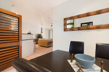 L'Auberge Noosa - Accommodation Batemans Bay 9