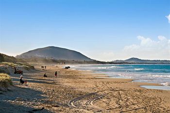 Santorini Twin Waters - Accommodation Batemans Bay 6