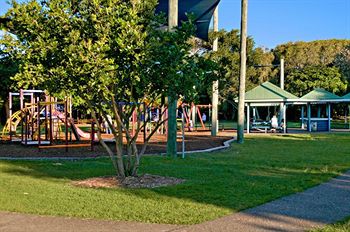 Santorini Twin Waters - Accommodation Batemans Bay 14