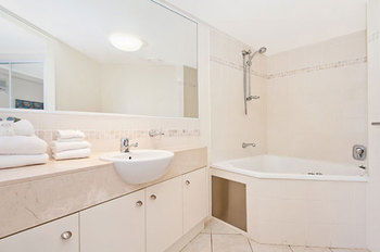 ULTIQA Shearwater Resort - Accommodation Batemans Bay 14