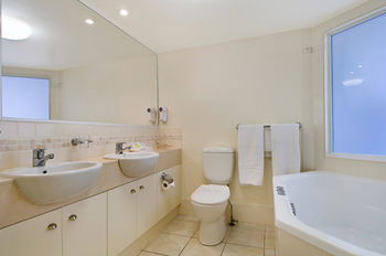 ULTIQA Shearwater Resort - Accommodation Batemans Bay 15