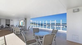 OVR Caloundra - Accommodation Batemans Bay 9