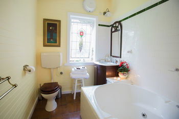 Adeline Bed And Breakfast - Accommodation Batemans Bay 13