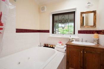 Adeline Bed And Breakfast - Accommodation Batemans Bay 29