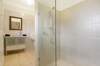 Artisan Spa Views - Accommodation Batemans Bay 7