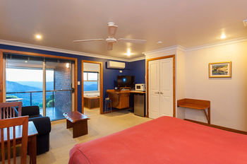 Artisan Spa Views - Accommodation Batemans Bay 15