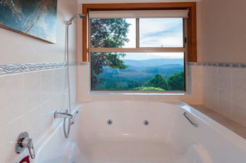 Artisan Spa Views - Accommodation Batemans Bay 17