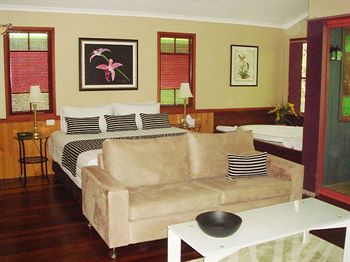 Amore On Buderim Luxury Rainforest Cabins - Accommodation Batemans Bay 4