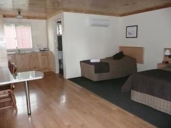 Black Gold Motel - Accommodation Batemans Bay 0