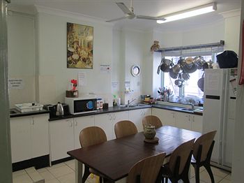 Casa Central Accommodation - Hostel - Accommodation Batemans Bay 0
