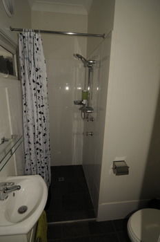 House On The Hill - Hunter Valley - Accommodation Batemans Bay 0