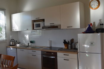 House On The Hill - Hunter Valley - Accommodation Batemans Bay 7