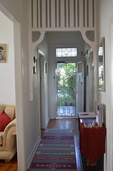 House On The Hill - Hunter Valley - Accommodation Batemans Bay 15
