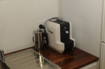 House On The Hill - Hunter Valley - Accommodation Batemans Bay 27