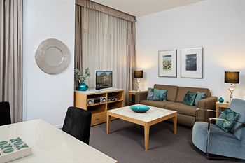 Treasury On Collins - Accommodation Batemans Bay 5
