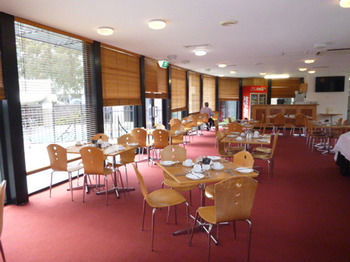 Dingley International Hotel - Accommodation Batemans Bay 0