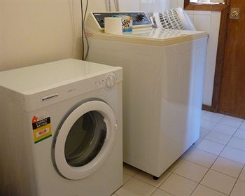Australian Home Away @ Doncaster Andersons Creek 2 - Accommodation Batemans Bay 2