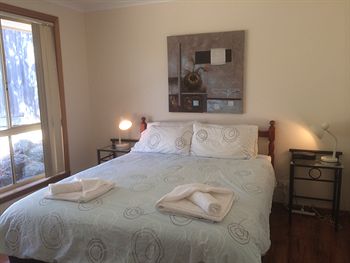 Australian Home Away @ Doncaster Andersons Creek 2 - Accommodation Batemans Bay 3