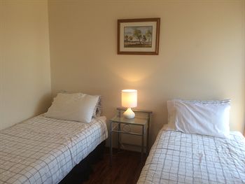 Australian Home Away @ Doncaster Andersons Creek 2 - Accommodation Batemans Bay 5