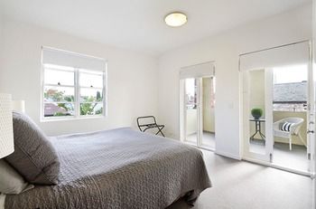 Albert Road Serviced Apartments - Accommodation Batemans Bay 0