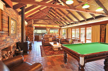 Langbrook Estate Cottages - Accommodation Batemans Bay 1