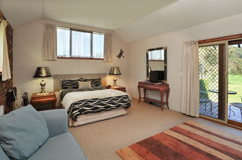 Langbrook Estate Cottages - Accommodation Batemans Bay 6