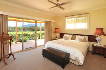 Langbrook Estate Cottages - Accommodation Batemans Bay 12