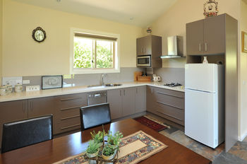 Langbrook Estate Cottages - Accommodation Batemans Bay 14