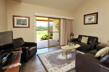 Langbrook Estate Cottages - Accommodation Batemans Bay 17