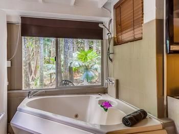 Tanglewood Gardens - Accommodation Batemans Bay 17