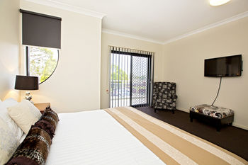 Astina Serviced Apartments - Central - Accommodation Batemans Bay 3