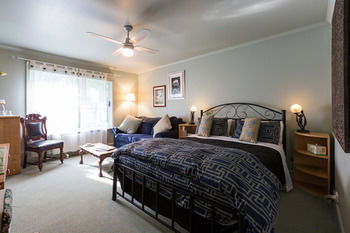 Strathvea Guest House - Accommodation Batemans Bay 8