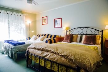 Strathvea Guest House - Accommodation Batemans Bay 9