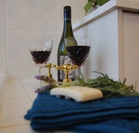 LaposAuberge Angara Bed and Breakfast - Accommodation Batemans Bay