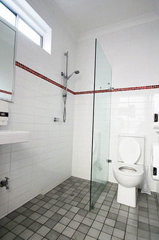 Zing Backpackers - Accommodation Batemans Bay 5