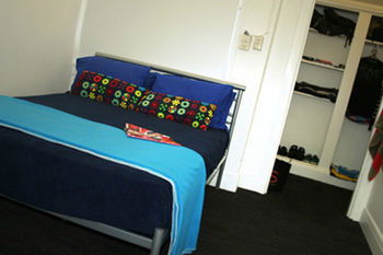 Zing Backpackers - Accommodation Batemans Bay 7