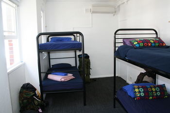 Zing Backpackers - Accommodation Batemans Bay 10