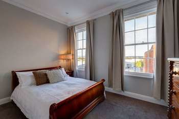 Bathurst Royal Apartments - Accommodation Batemans Bay 5